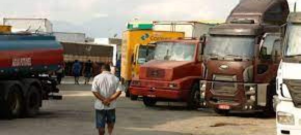 Lei que cria o MEI Caminhoneiro é sancionada pelo governo